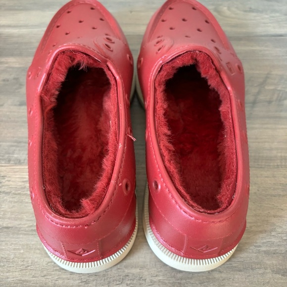 Sperry float fur boat shoes in rhubarb Size 8 New in Box - Picture 10 of 12